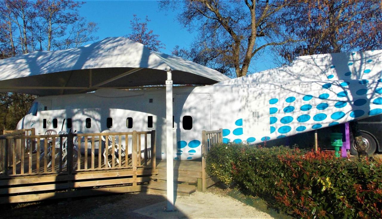 Camping Insolite Le Haut Village Saint-Michel-Chef-Chef Exterior foto