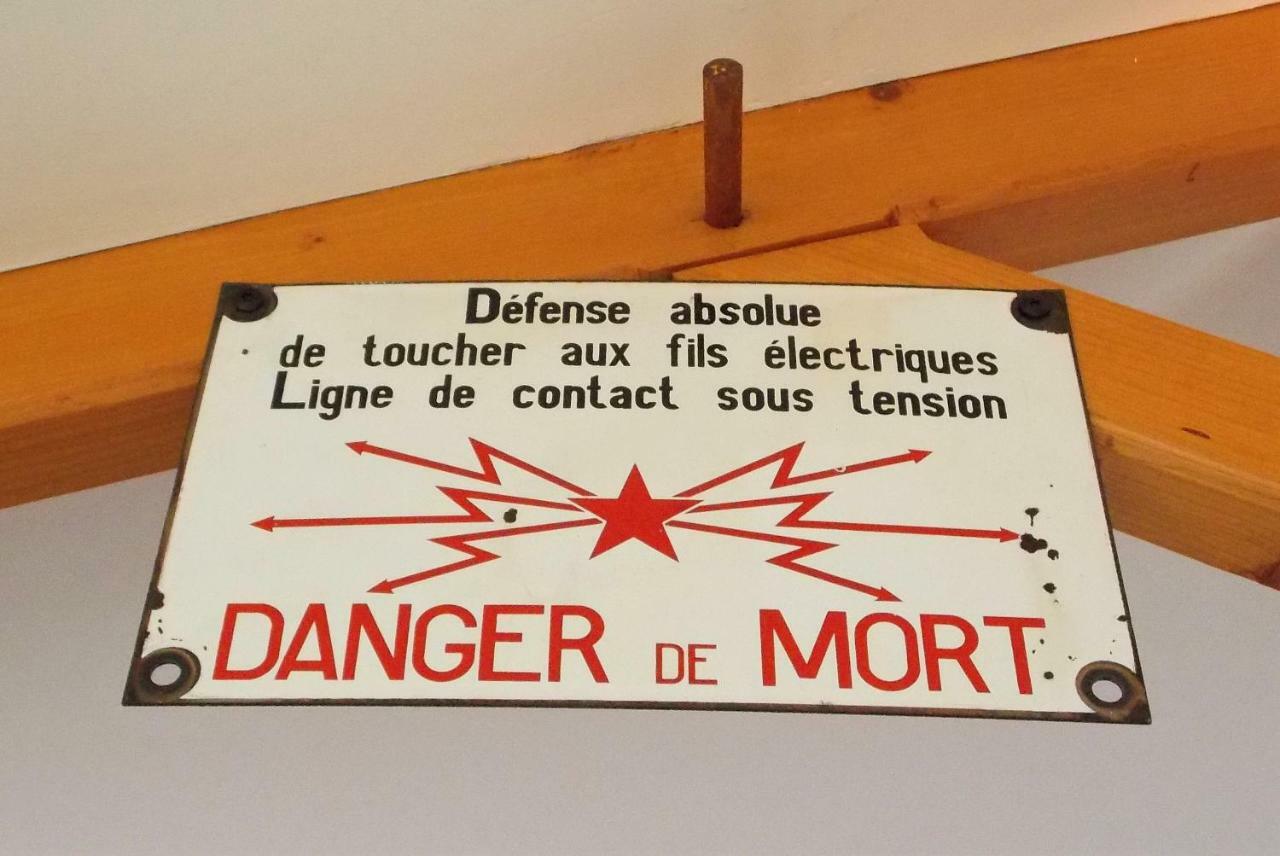 Camping Insolite Le Haut Village Saint-Michel-Chef-Chef Exterior foto
