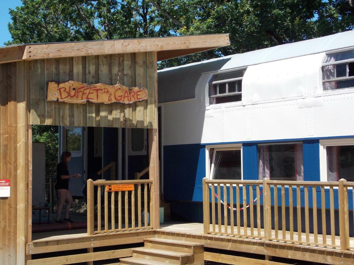Camping Insolite Le Haut Village Saint-Michel-Chef-Chef Exterior foto